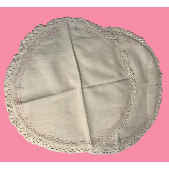 Vintage Hand Embroidered Lace Doilies 2 Round 3 Oval Pink Blue Knitted Edge - Picture 4 of 15